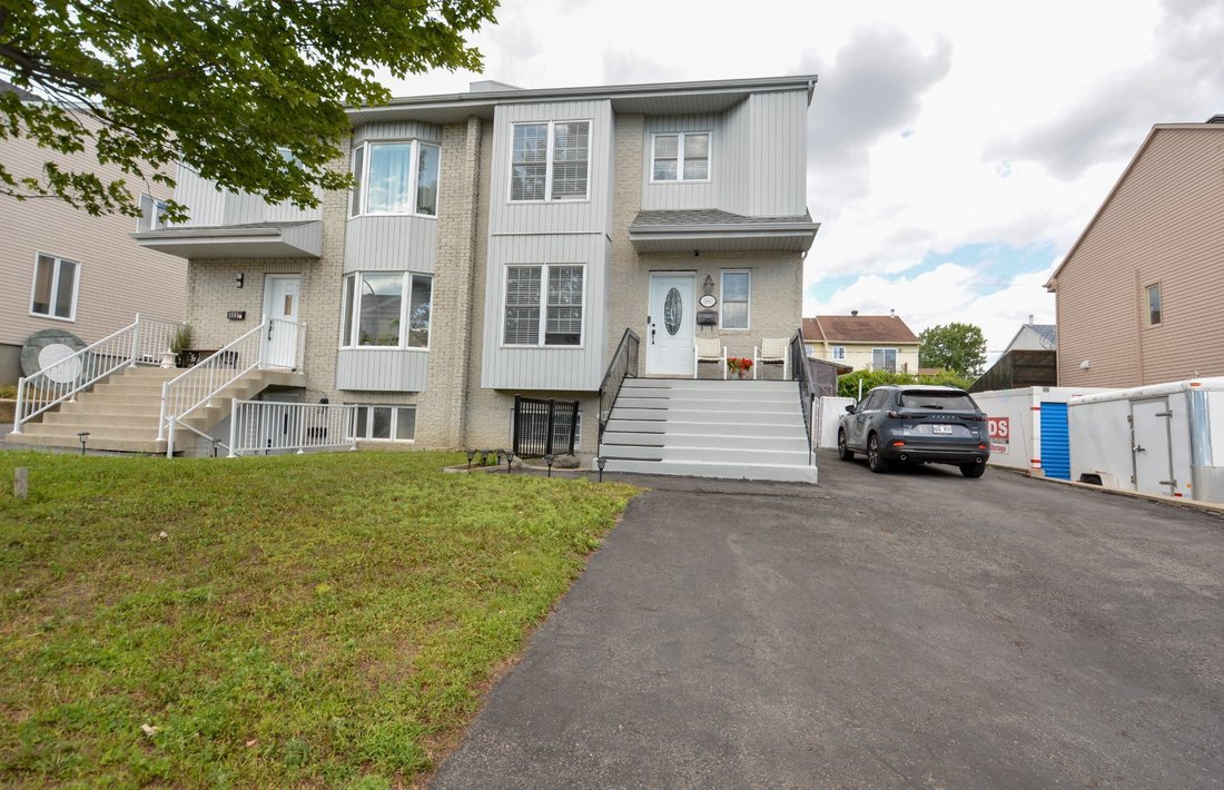 House in Laval, Quebec, Canada 1 - 18503262