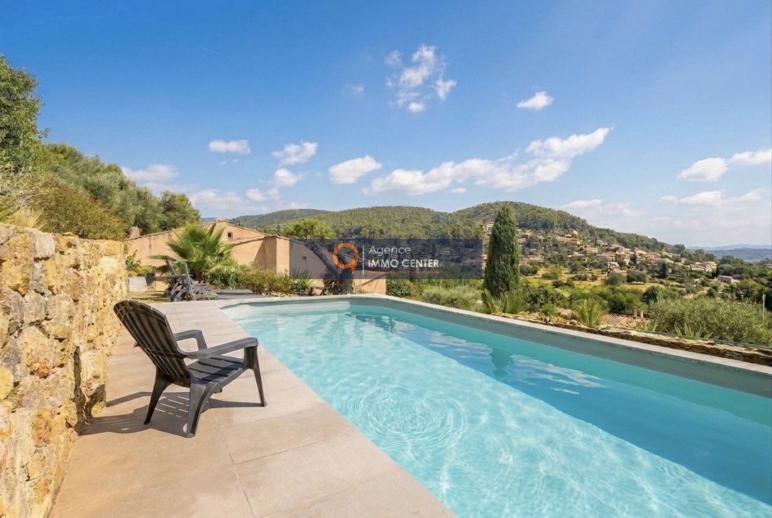 Casa en Solliès-Ville, Provenza-Alpes-Costa Azul, Francia 2 - 18499857