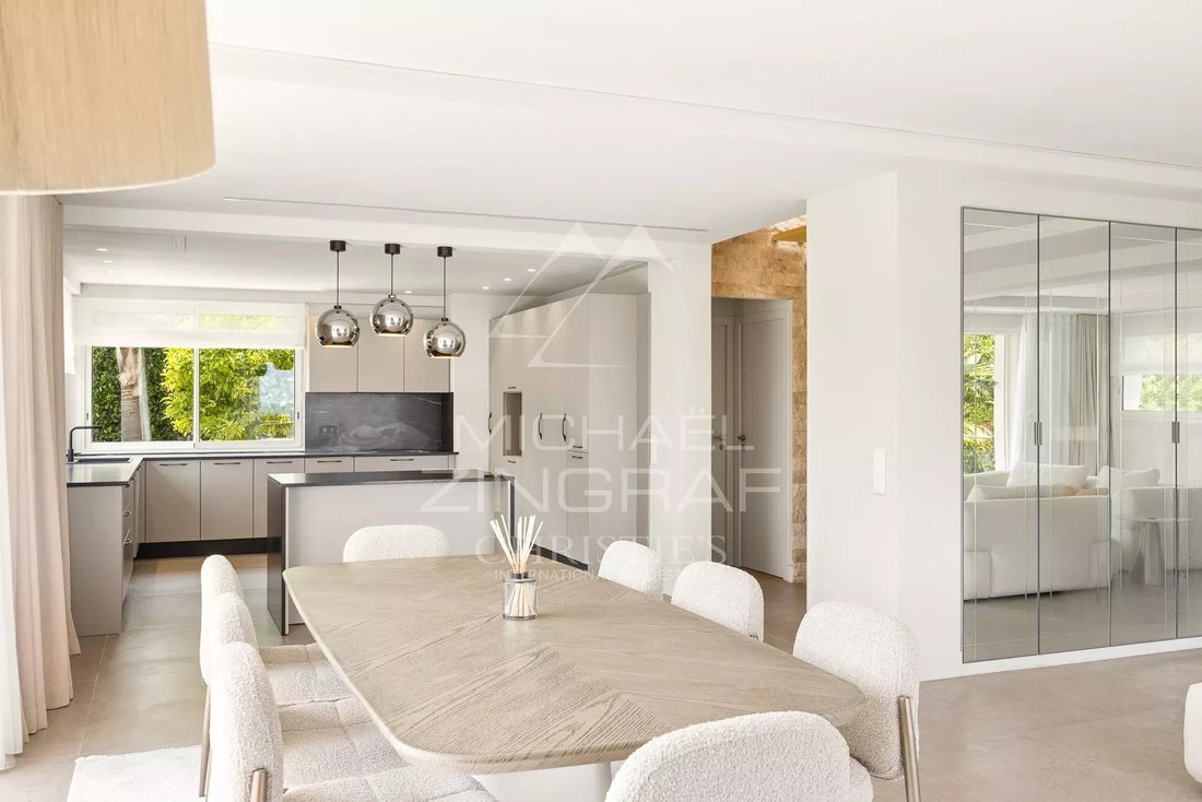 Villa in Ponteil, Antibes, France 3 - 18393261