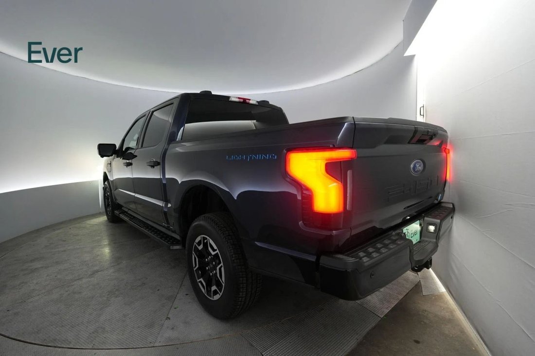 Pickup in San Francisco, CA, United States 3 - 18287264