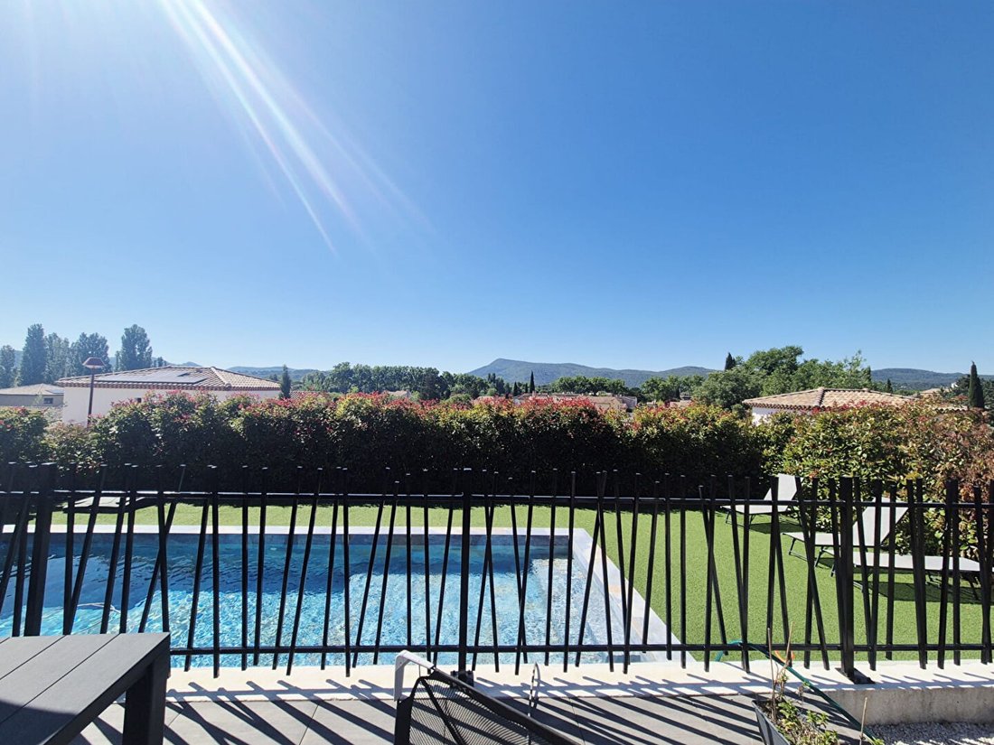 Villa in Garéoult, Provence-Alpes-Côte d'Azur, France 3 - 18367747