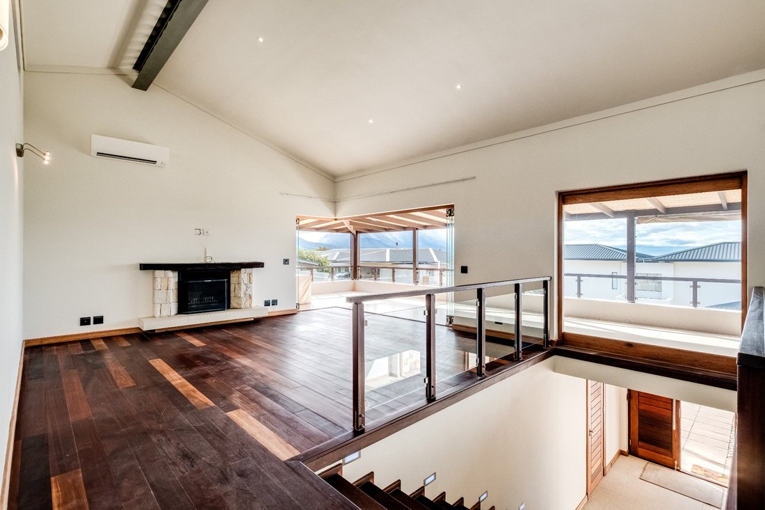 House in Cape Town, Western Cape, South Africa 5 - 18504157