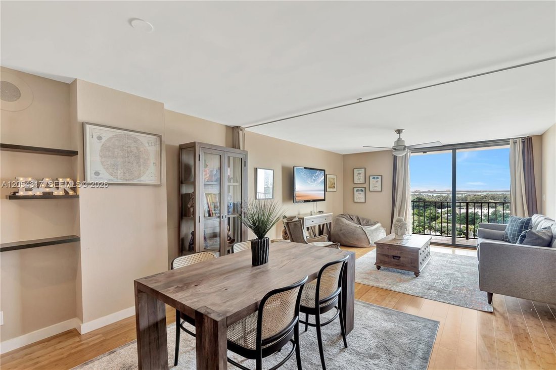 Condo in Miami Beach, Florida, United States 2 - 18503982