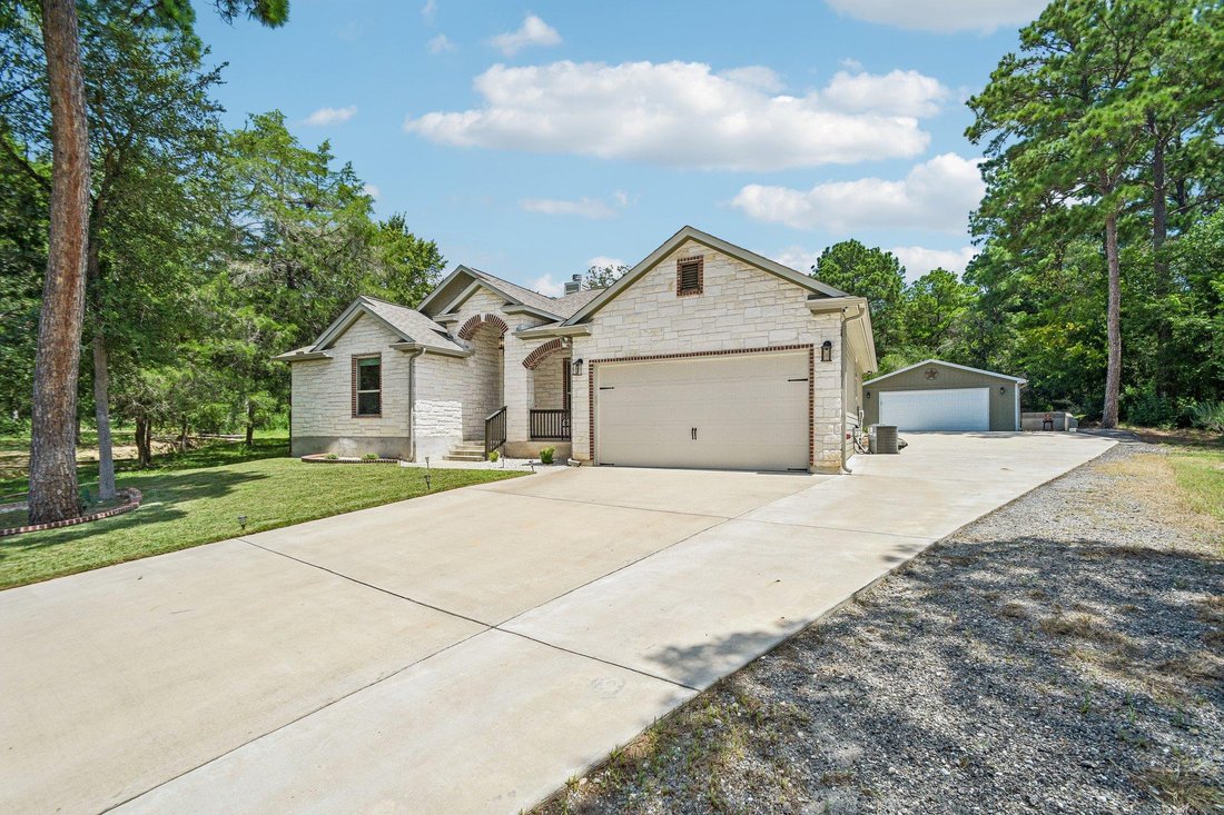 House in Bastrop, Texas, United States 4 - 18502363