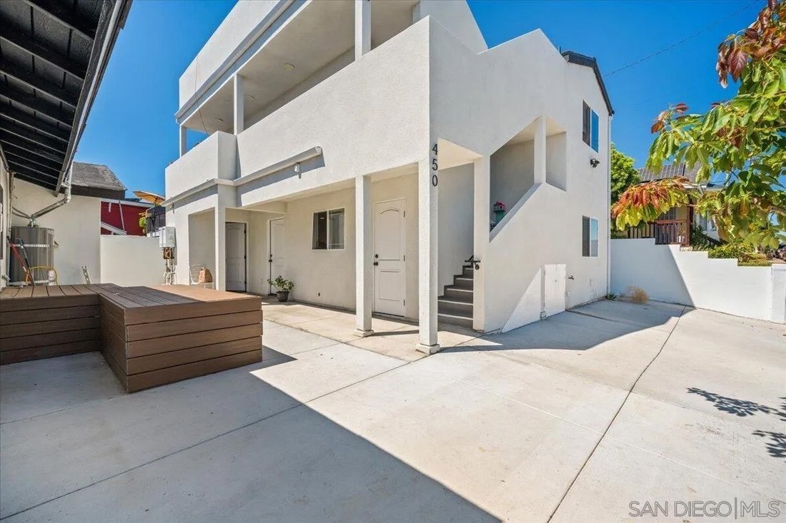 San Diego, California, United States 4 - 18503045