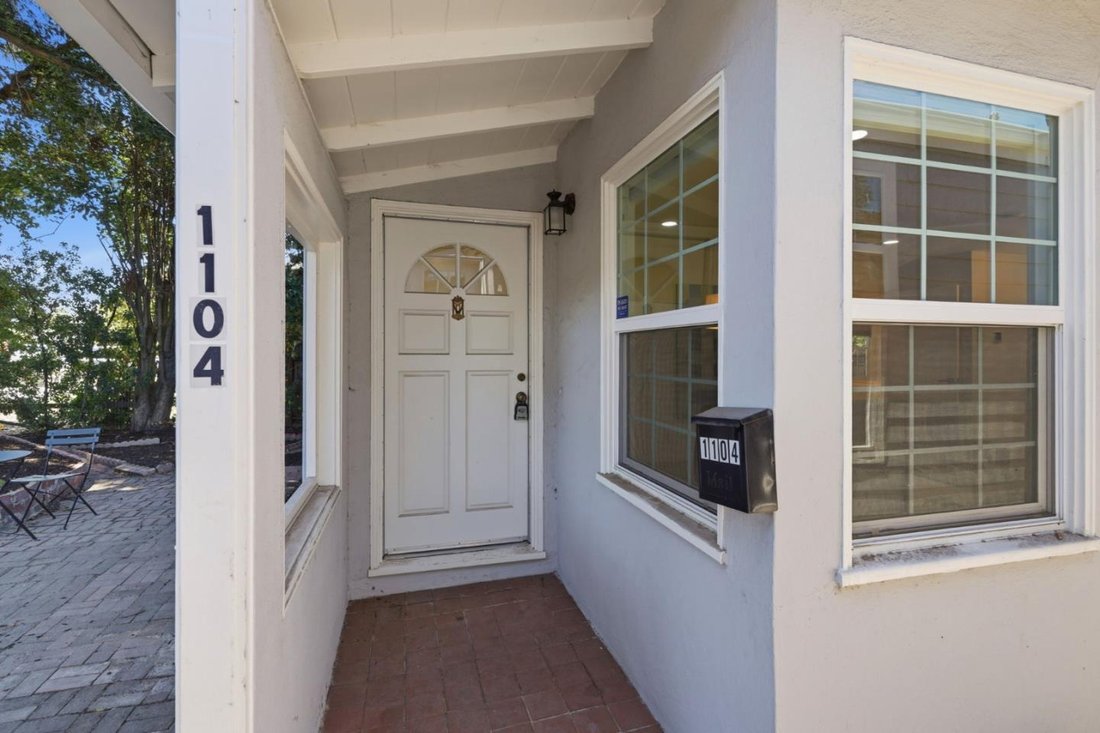 House in Redwood City, California, United States 1 - 18502086