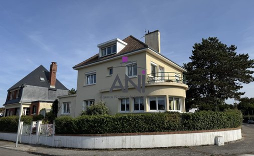 House in Le Pollet-Port de plaisance Jehan Ango, Dieppe, France 1