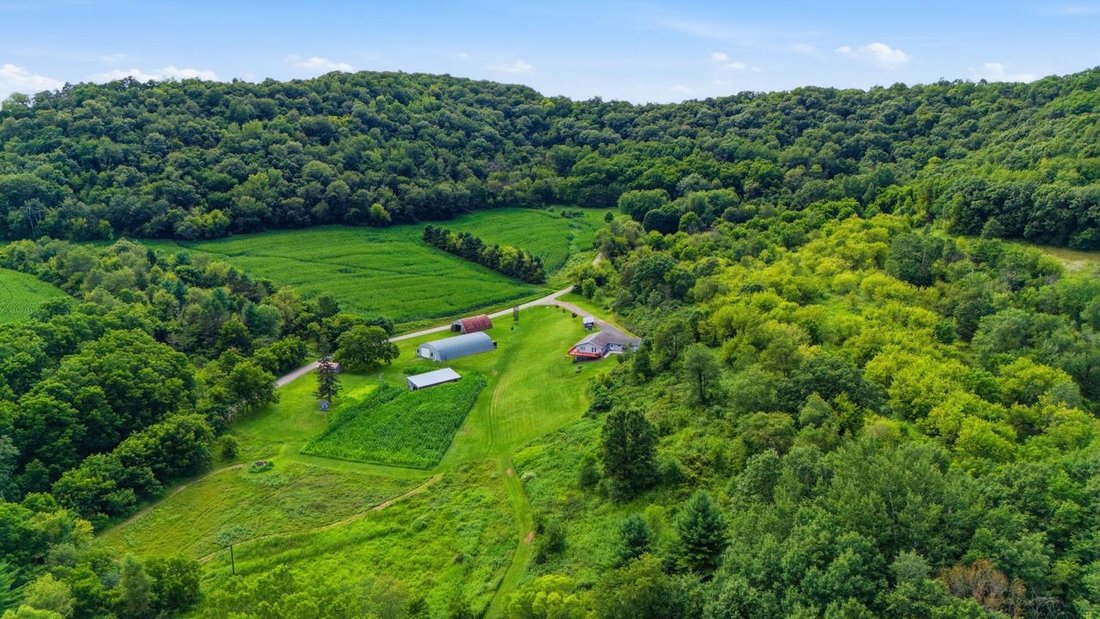 Casa a Galesville, Wisconsin, Stati Uniti 1 - 18502276