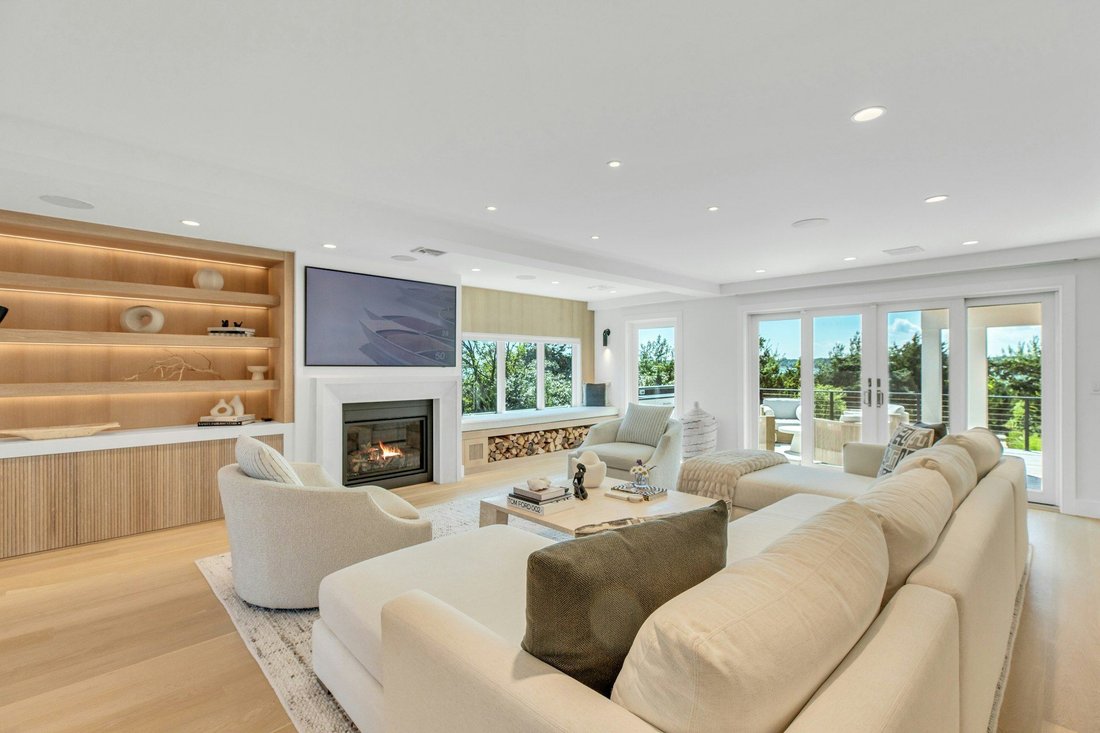 House in Hampton Bays, New York, United States 5 - 18503912