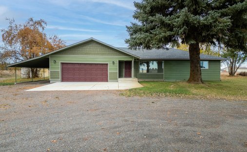 House in Deer Park, Washington, United States 1