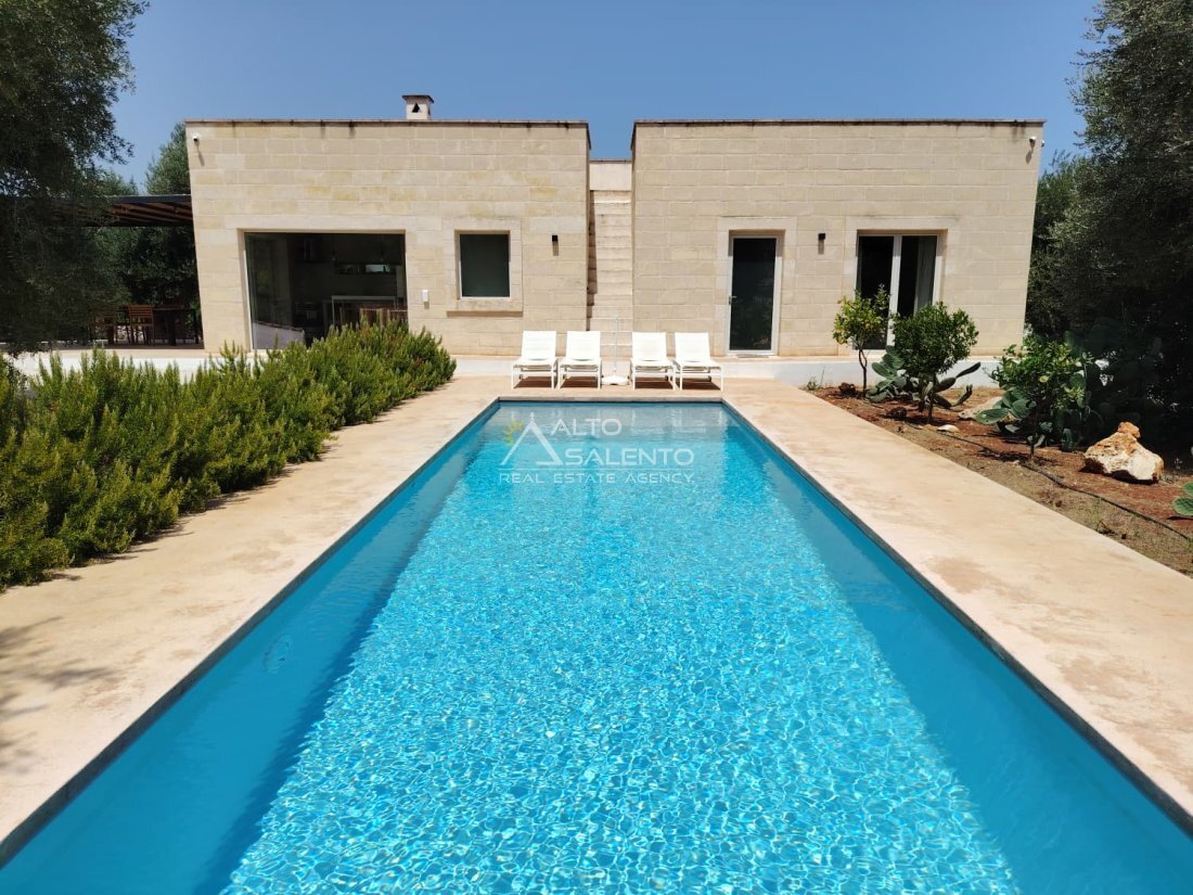 Villa in Carovigno, Apulia, Italy 3 - 18502077