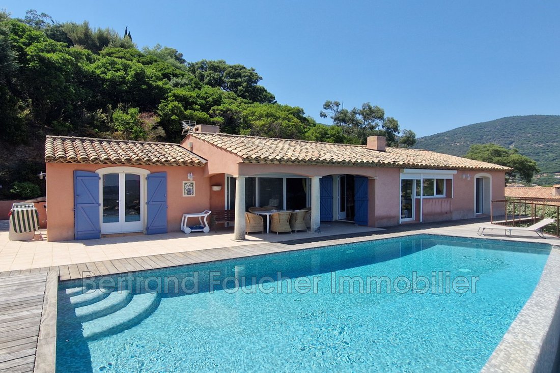 Villa in Sud, Cavalaire-sur-Mer, France 2 - 18499890