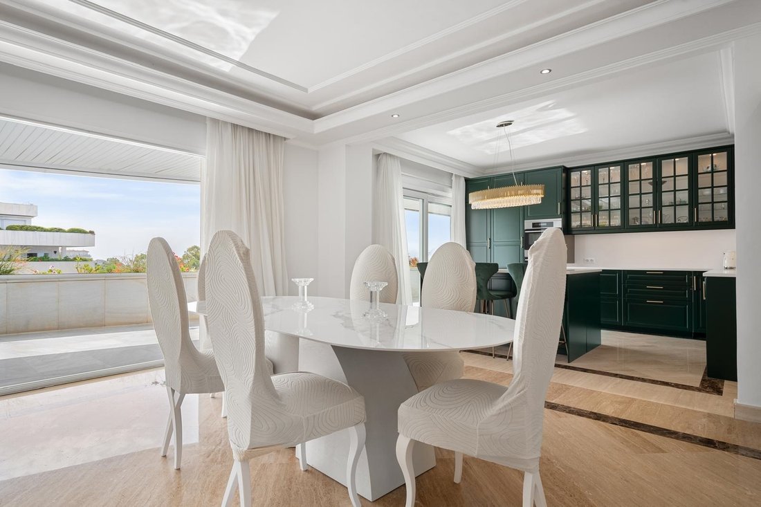 Apartment in Puerto Banus, Marbella, Spain 3 - 17008401
