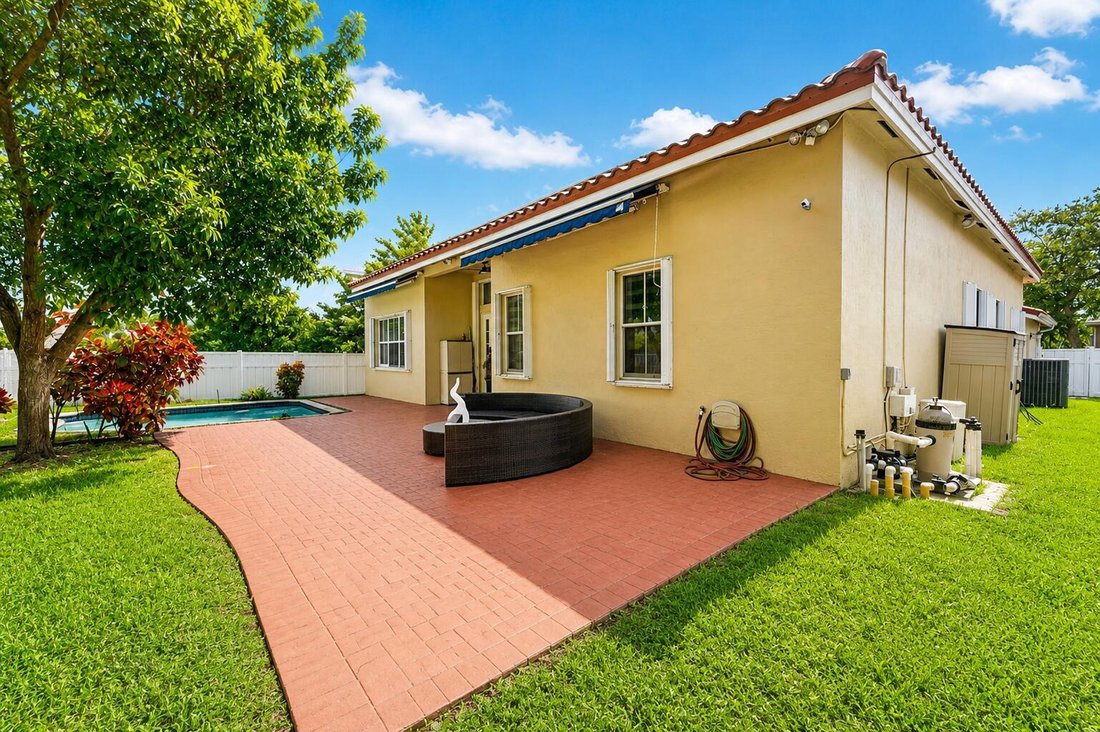 House in Miramar, Florida, United States 3 - 18503427