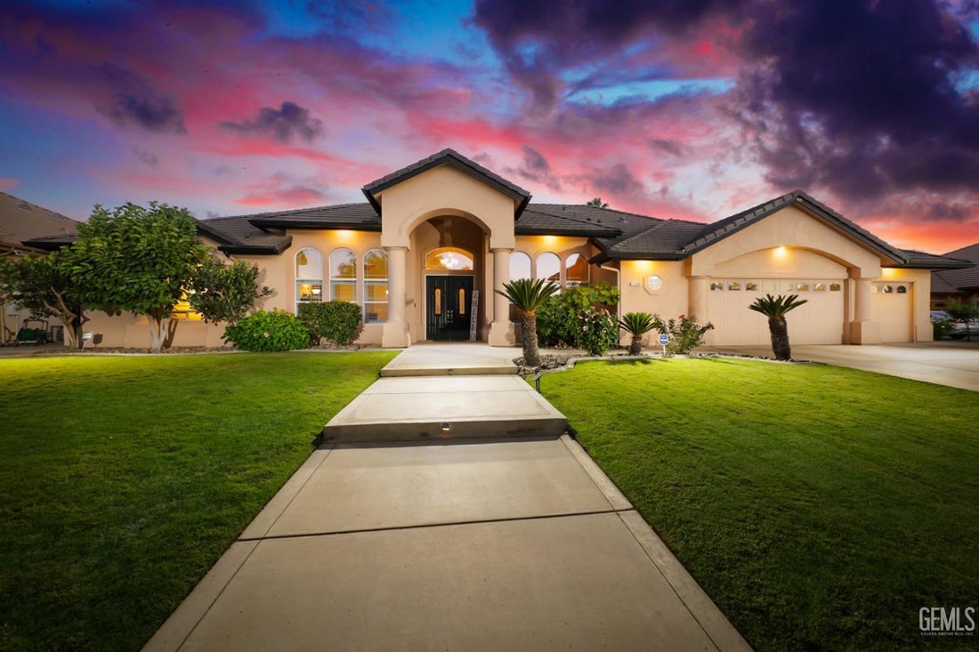 Bakersfield, California, United States 1 - 18501097
