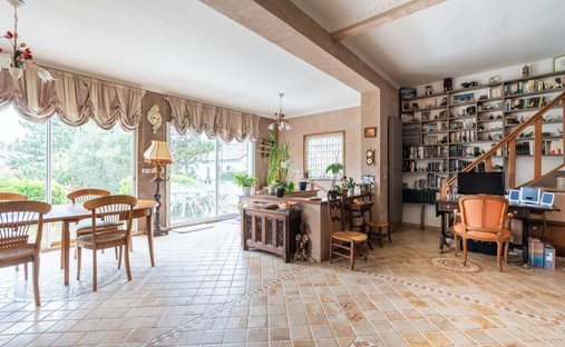 House in Chatou, Ile-de-France, France 1