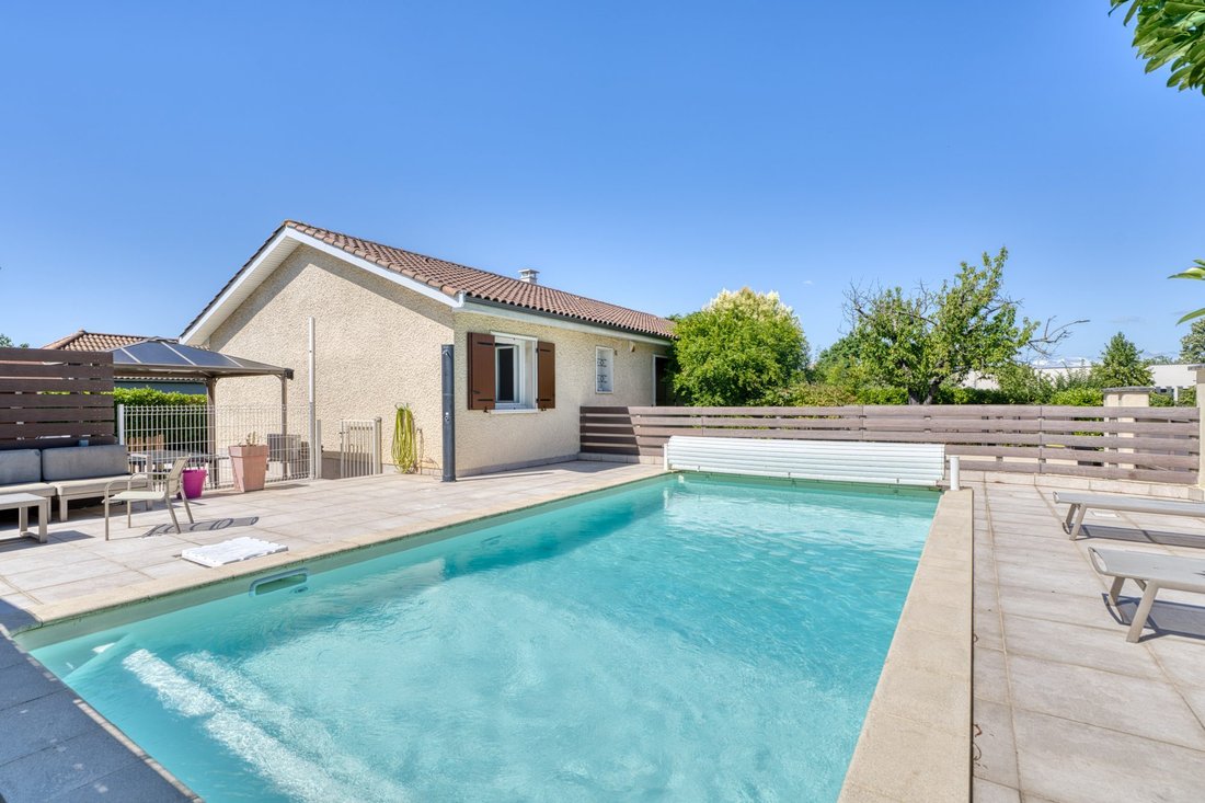 House in Mi Plaine-Manissieux-Village, Saint-Priest, France 4 - 18356489