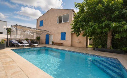 House in Ouest, Cogolin, France 1