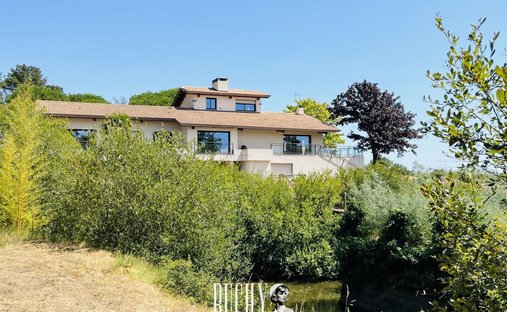 House in Olonne-sur-Mer, Les Sables-d'Olonne, France 1