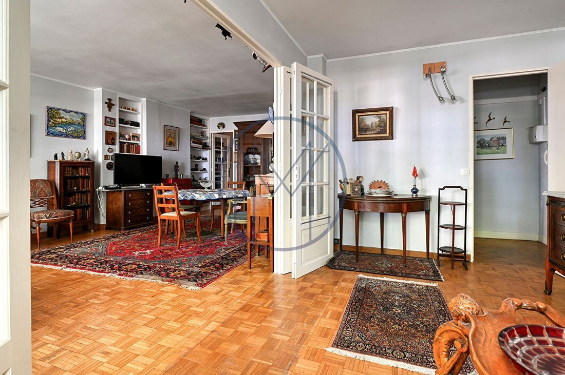 Apartment in Domaine National du Château, Versailles, France 3 - 18499925