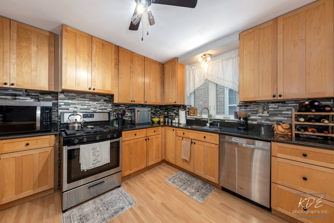 House in Chicago, Illinois, United States 5 - 18502943