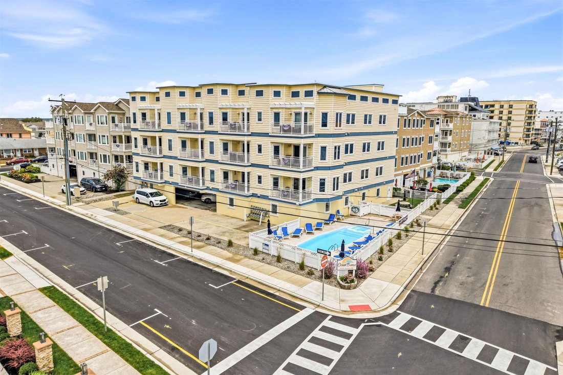 Condo in Wildwood, New Jersey, United States 1 - 18502567