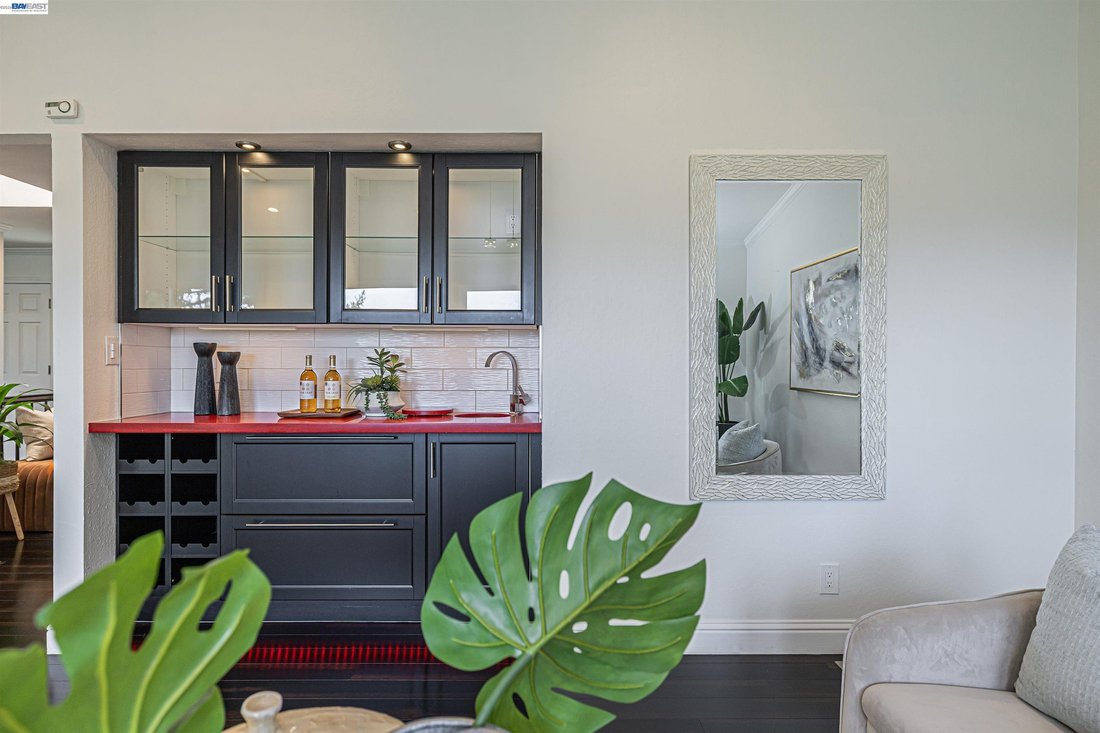 House in Castro Valley, California, United States 5 - 18502104