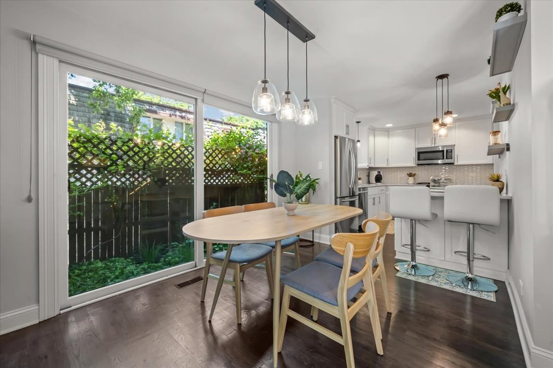 Condo in Glenview, Illinois, United States 5 - 18499421