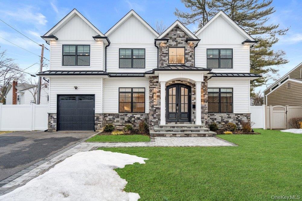 House in Old Bethpage, New York, United States 1 - 18500380