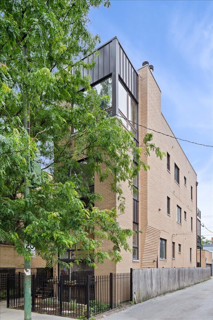 Condo in Chicago, Illinois, United States 1 - 18499477
