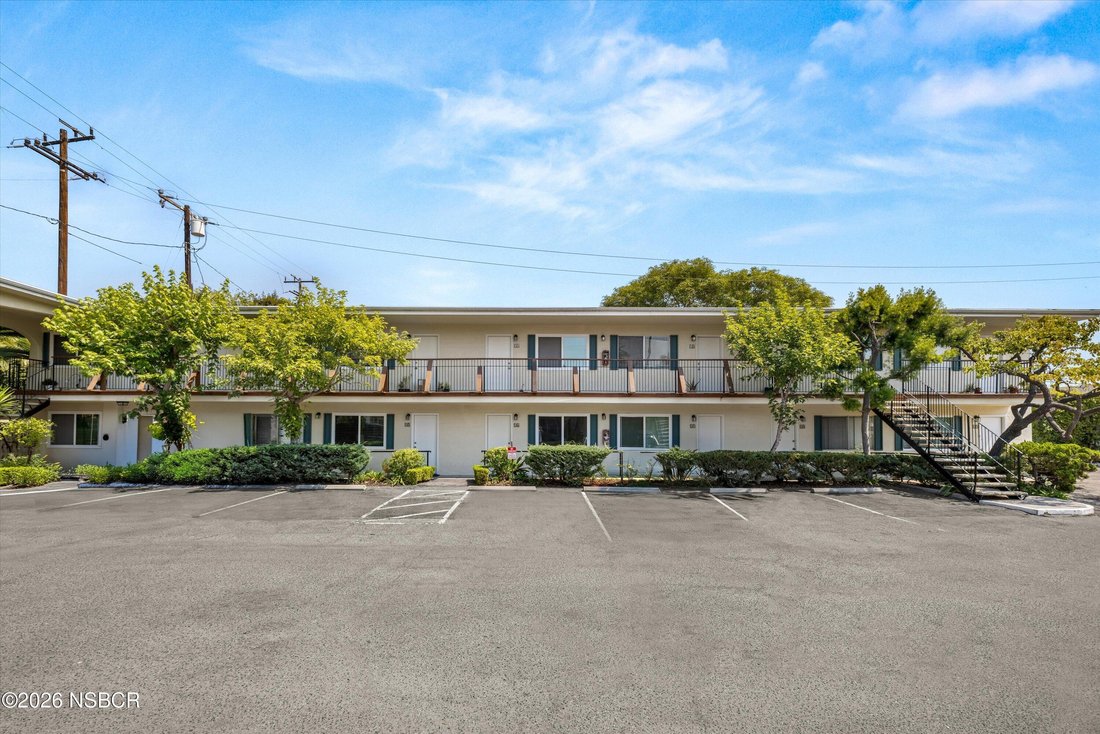 Santa Barbara, California, United States 3 - 18502412