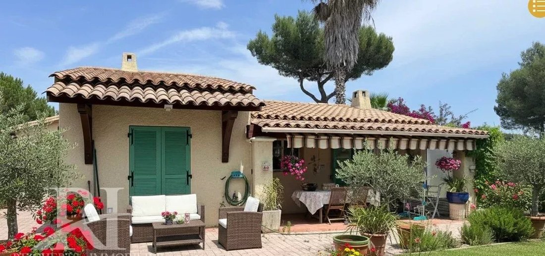 Maison à Le Dramont-Agay-Anthéor-Le Trayas, Saint-Raphaël, France 2 - 18500467