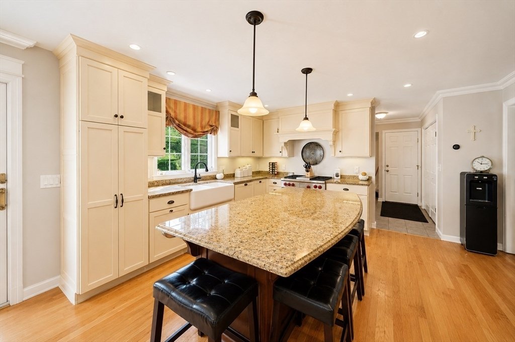 House in Stoughton, Massachusetts, United States 5 - 18505148