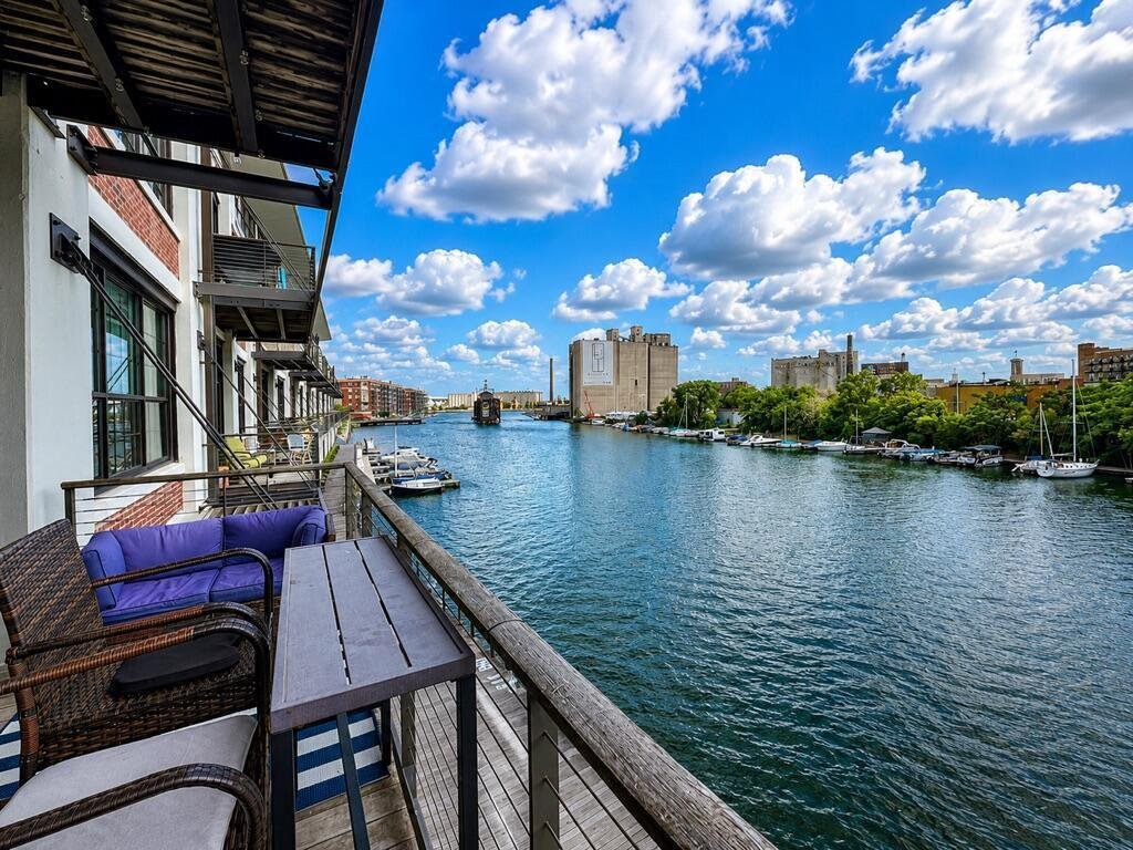 Condo in Milwaukee, Wisconsin, United States 1 - 18502322