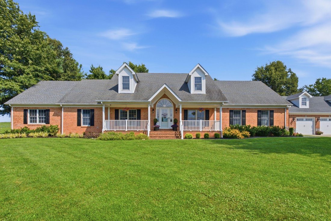 House in Stamping Ground, Kentucky, United States 2 - 18502438
