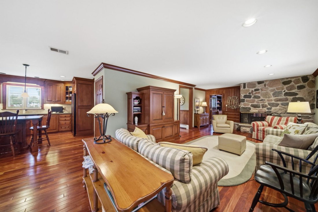 House in Wheaton, Illinois, United States 5 - 18502821