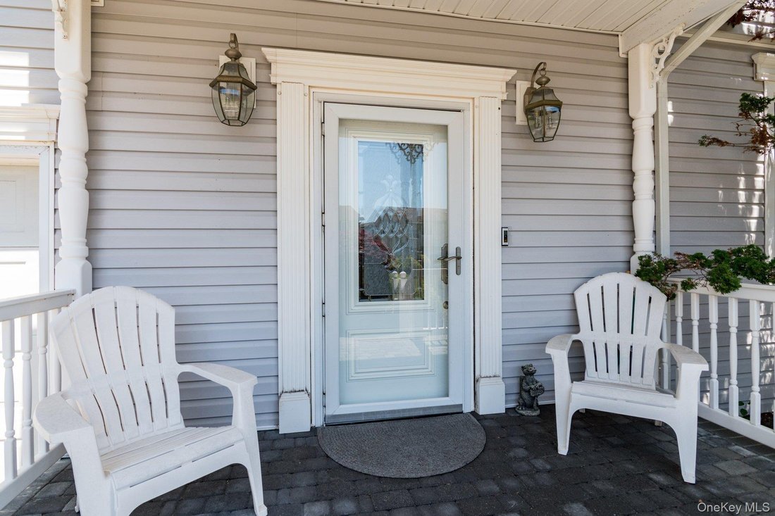 House in Bellmore, New York, United States 2 - 18500747