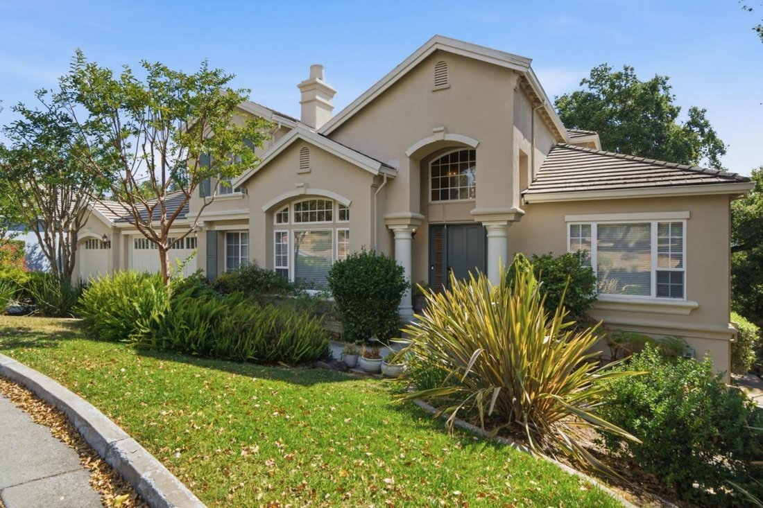 House in Gilroy, California, United States 4 - 18502063