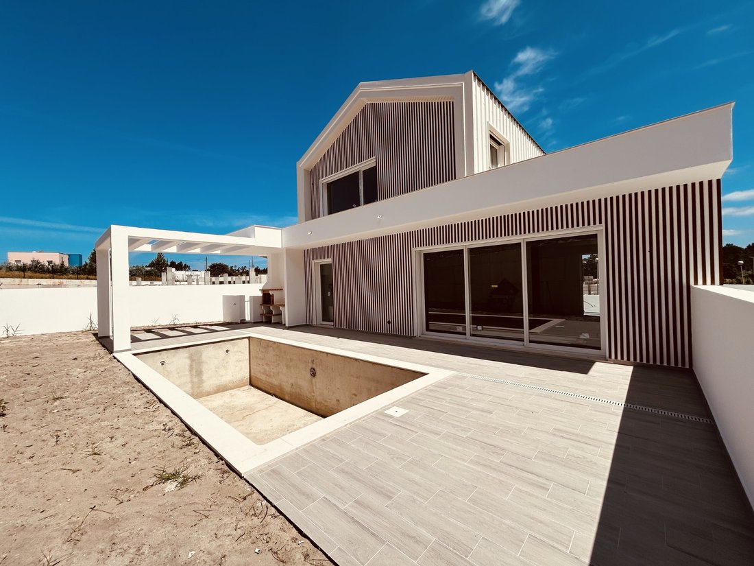 House in Santa Maria, Sao Pedro e Sobral da Lagoa, Leiria District, Portugal 2 - 18500834