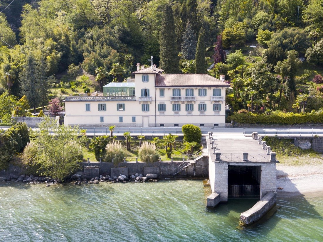 Villa in Oggebbio, Piedmont, Italy 1 - 10860391