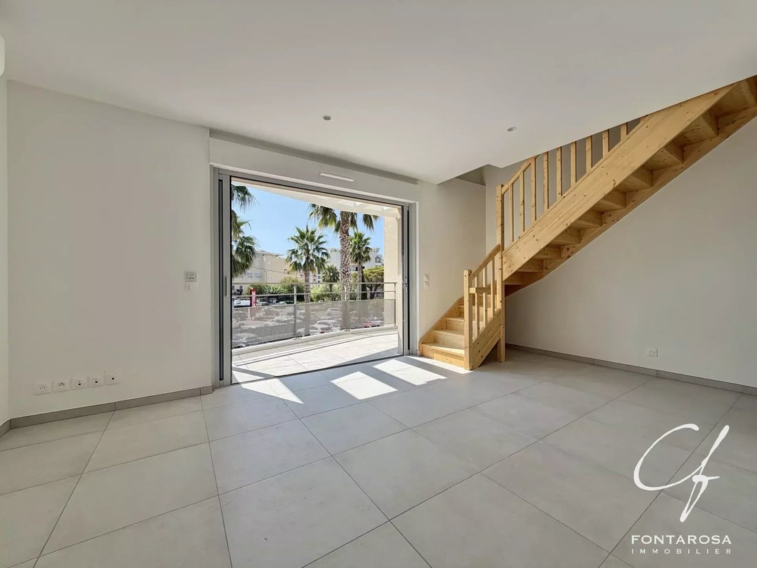 Apartment in Exterieurs, Frejus, France 2 - 17235338
