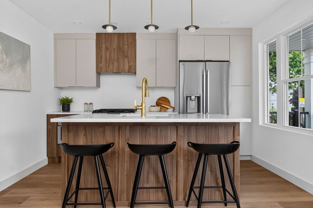 Condo in Somerville, Massachusetts, United States 1 - 18499767