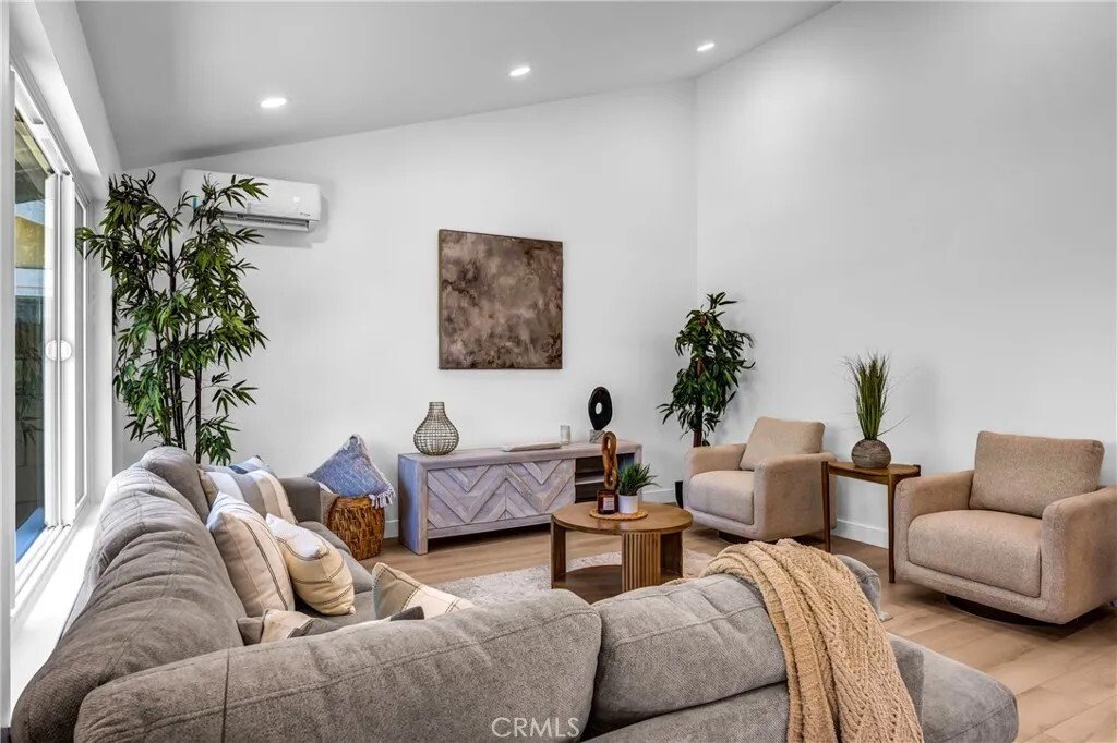 House in Cerritos, California, United States 3 - 18502940