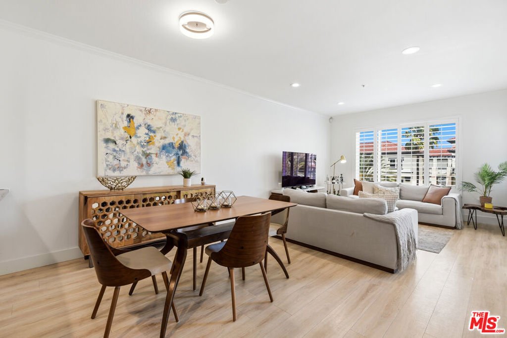 Condo in Los Angeles, California, United States 4 - 18501910