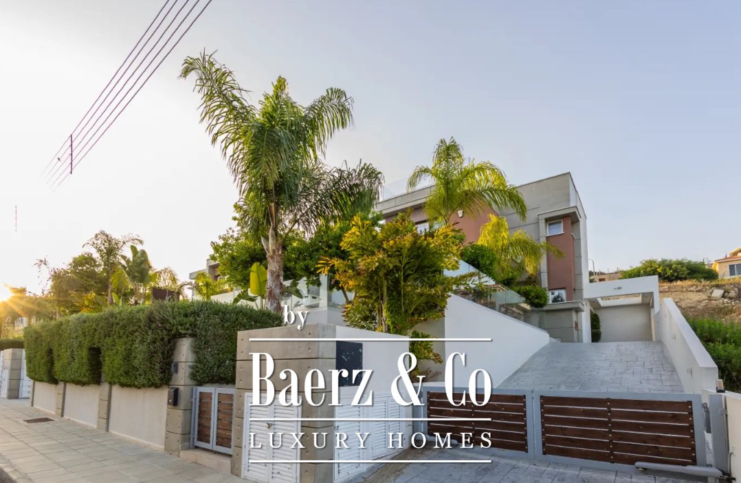 Villa in Mouttagiaka, Limassol, Cyprus 1 - 18503888