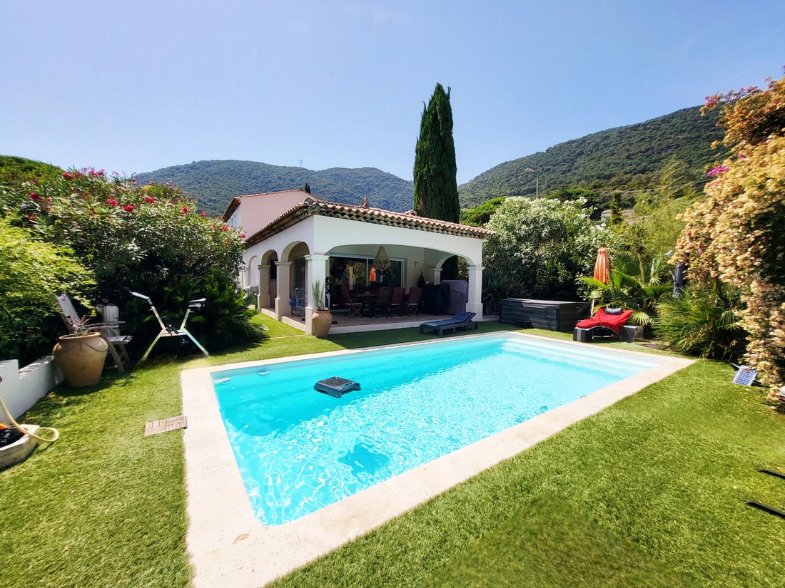 House in Nord, Cavalaire-sur-Mer, France 1 - 18502899