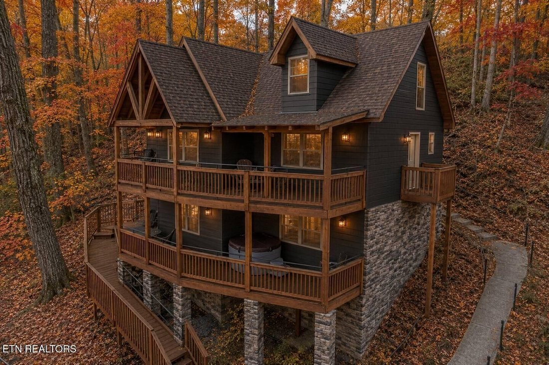 House in Gatlinburg, Tennessee, United States 1 - 18500094