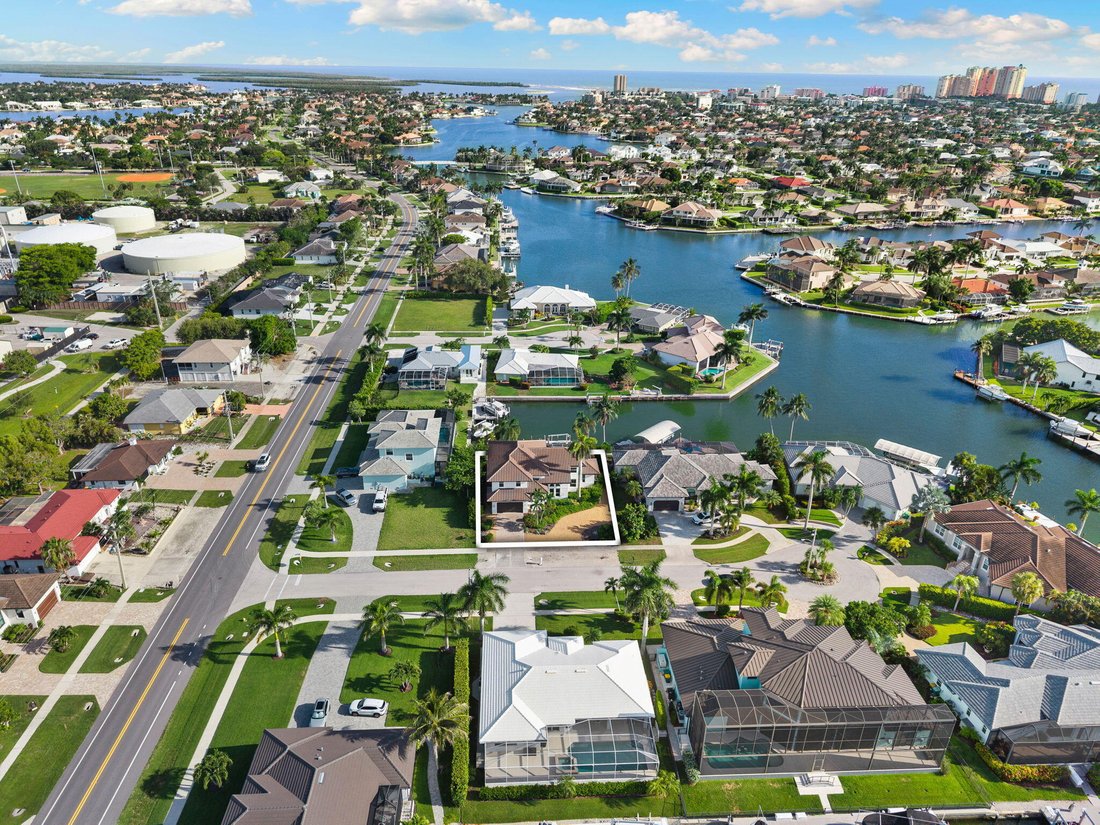 Maison à Marco Island, Floride, États-Unis 4 - 18498880