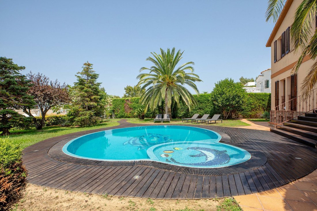 Villa in Empuriabrava, Catalonia, Spain 3 - 18499926