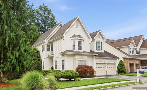 House in Oakland, New Jersey, United States 1